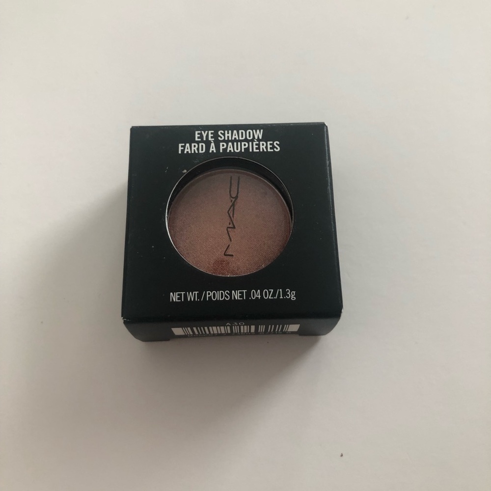 MAC Veluxe Pearl Eyeshadow - Expensive Pink